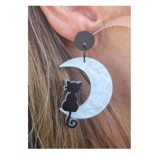 🌙 Luna Cat Crescent Moon Halloween Earrings 🐾